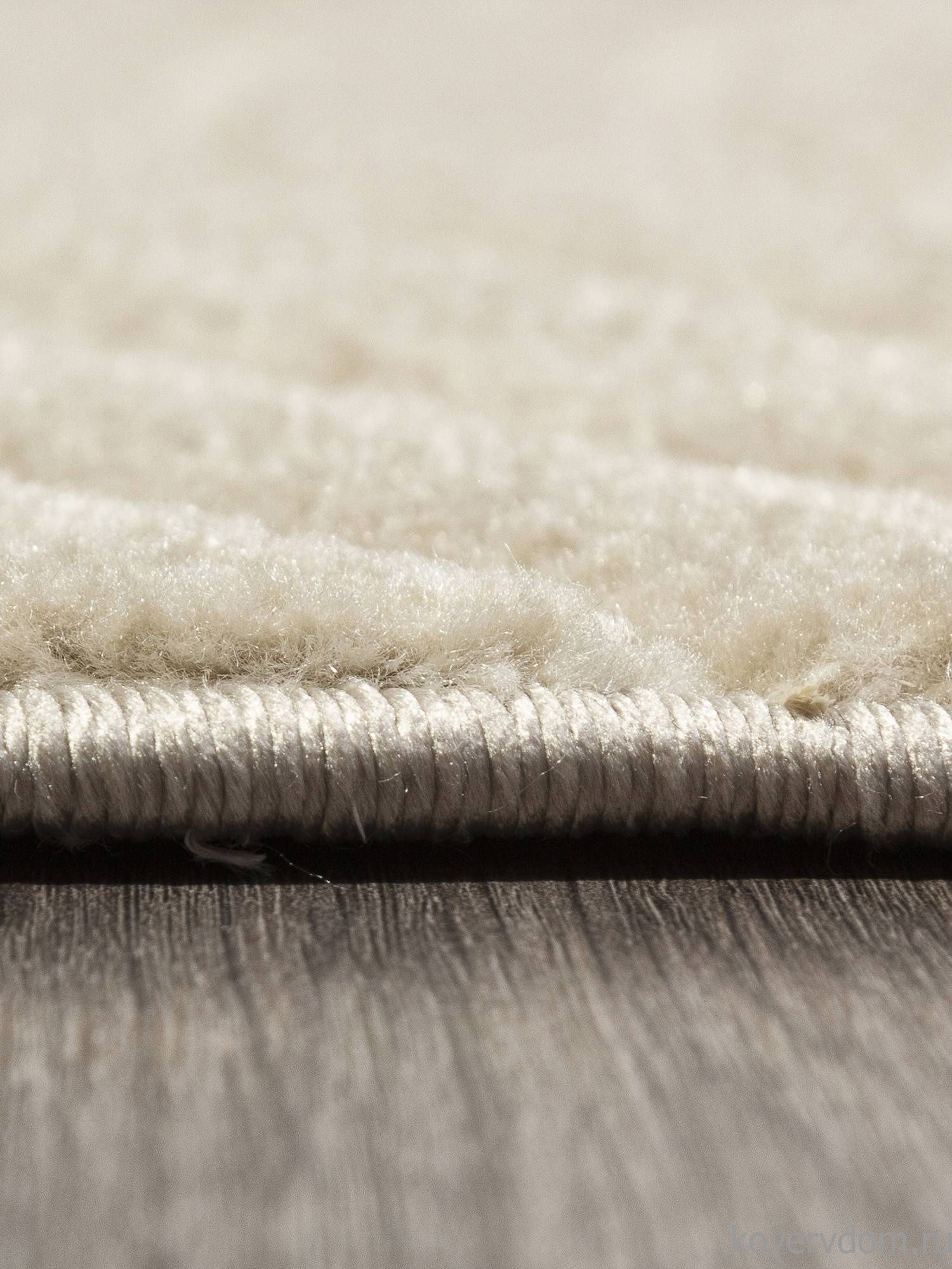 Ковер JUNO E126AP BEIGE / BEIGE Ковер JUNO E126AP BEIGE / BEIGE